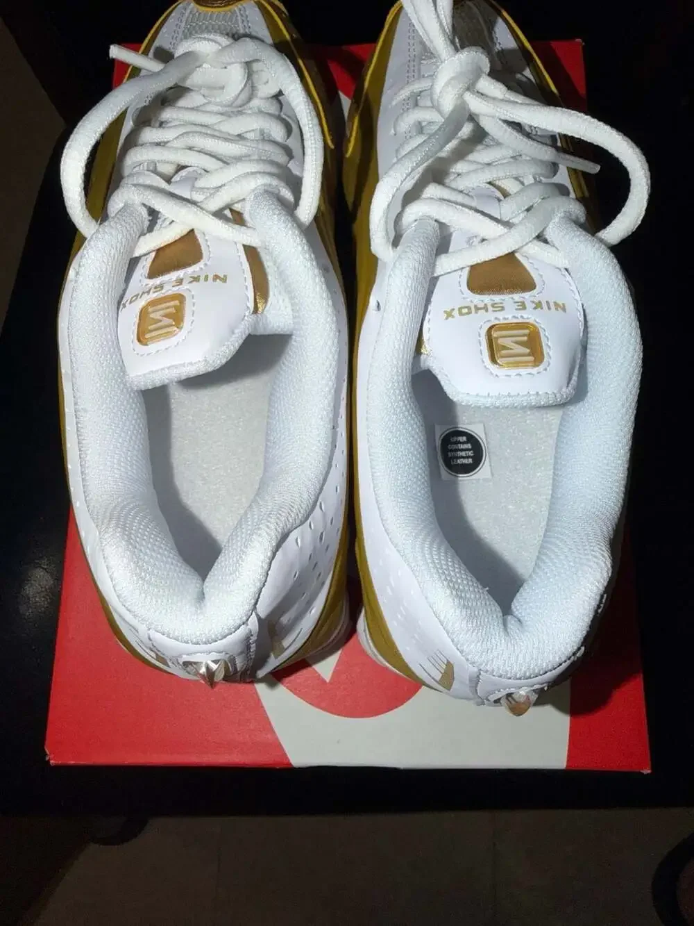 Nike Shox R4 GS Metallic Gold White 4.5Y/6W CW2626 700